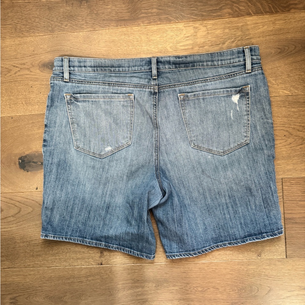 LOFT Blue Denim Jean Shorts Size 16/33 - Picture 2 of 5
